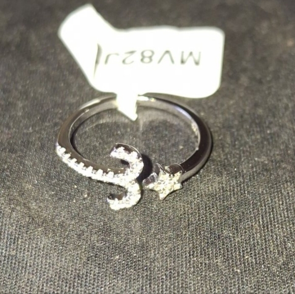 🍁 3 for 28 - Adjustable Aries Ring - NWT - Picture 2 of 6